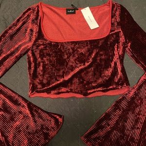 Velvet long sleeve crop top